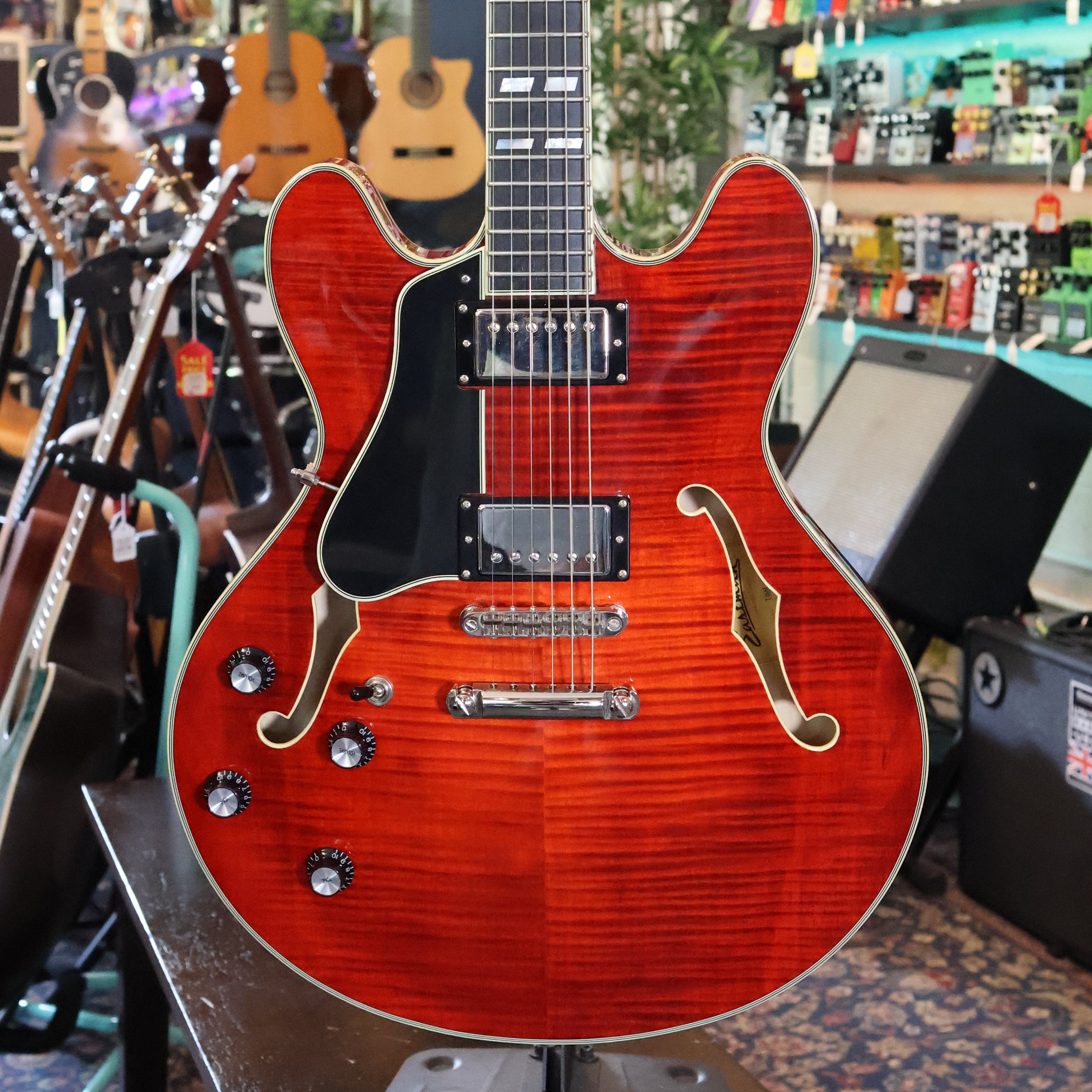 Eastman T486L Semi Hollow Classic Lefty w/Hardshell Case - USED