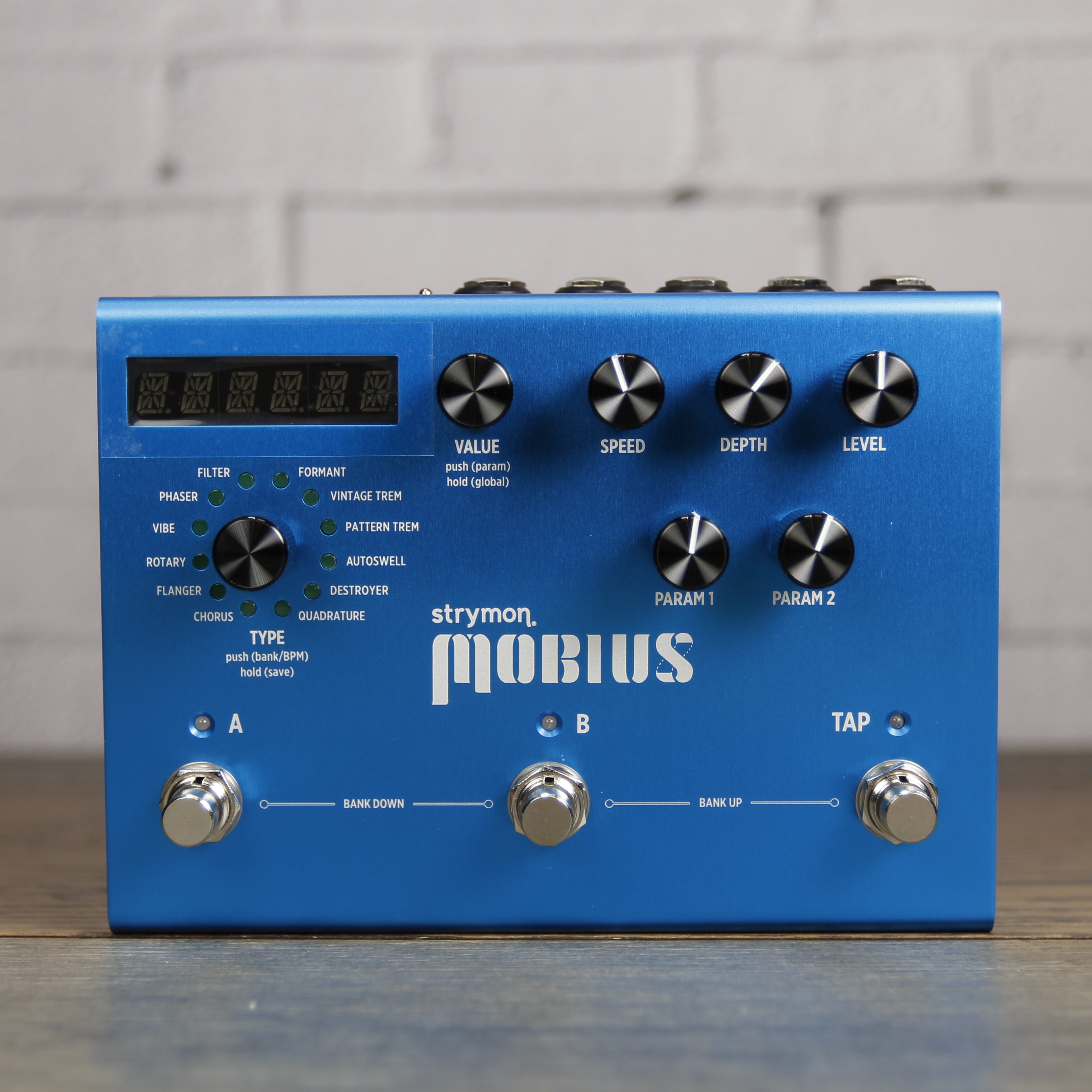 Strymon Mobius Multidimensional Modulation Effects Pedal w/Free Shipping