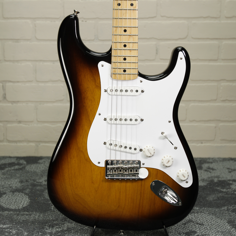 Fender American Vintage "Thin Skin" '54 Stratocaster Sunburst w/Case