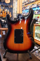 Fender Player Stratocaster Floyd Rose HSS Sunburst - USED
