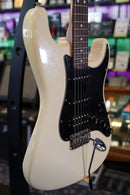 Fender 1999 Deluxe Stratocaster HSS w/Case - USED