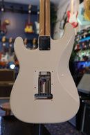 Fender 1999 Deluxe Stratocaster HSS w/Case - USED