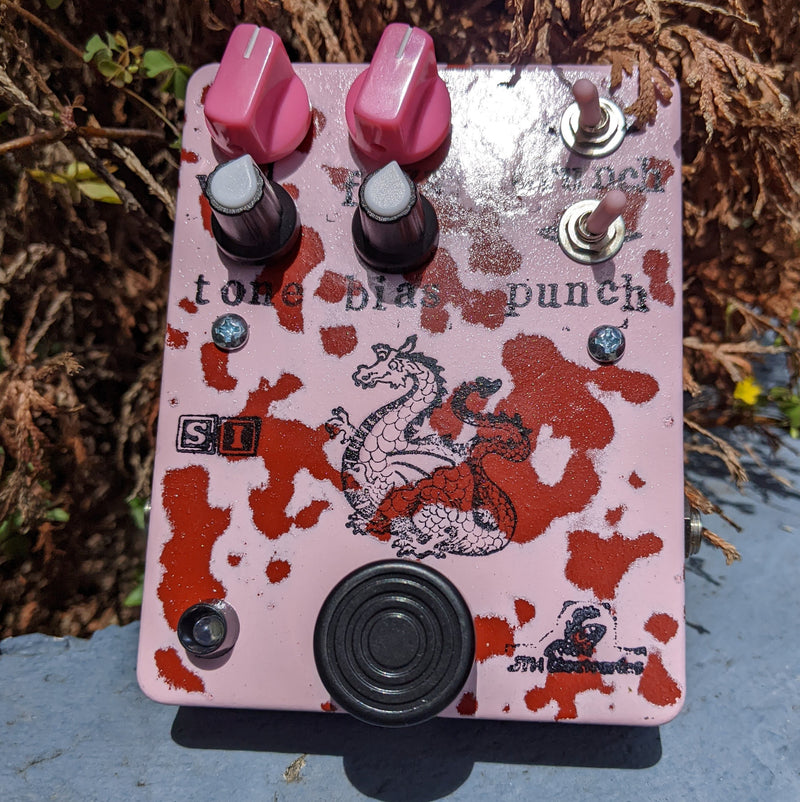 JTH Electronics Typhon Silicon Fuzz Shell Pink/Rust Relic