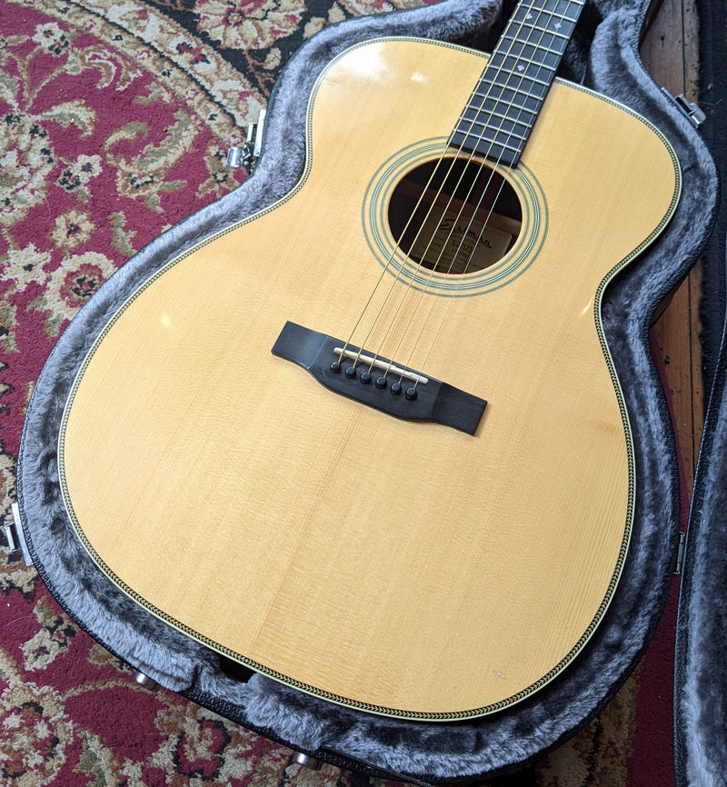 Eastman E20OM Orchestra Traditional Flattop Natural