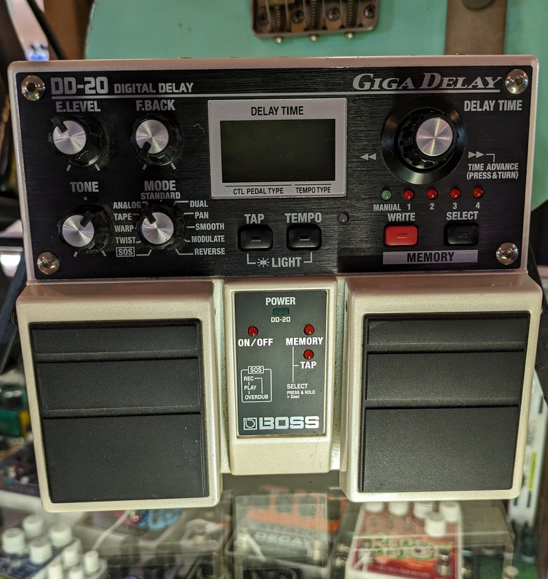 Boss DD-20 Giga Delay Pedal 2010