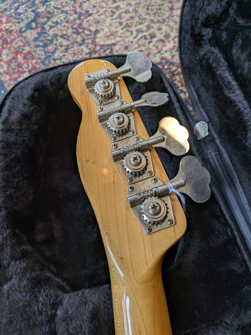 Fender Bullet Bass Deluxe 1980 Sunburst w/Polyfoam Case