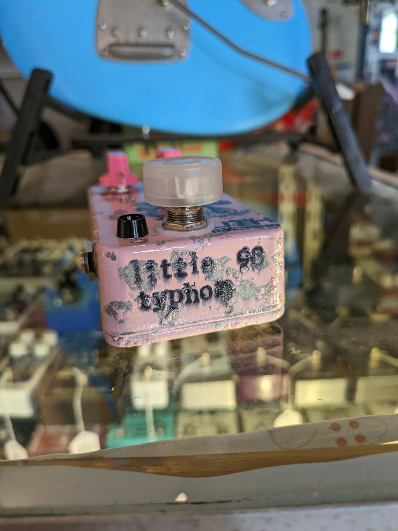 JTH Electronics Little Typhon Silicon Fuzz Shell Pink/Chrome