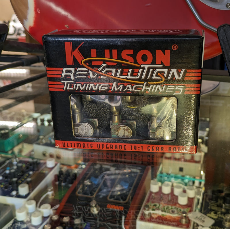 Real Life Relics Kluson 6 in Line Revolution Series H-Mount Staggered Tuning Machines KRH-6BX-N