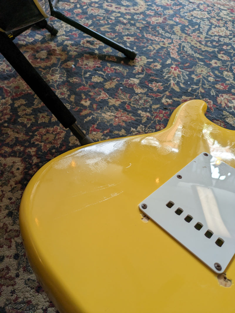 Fender S-Style Partscaster Yellow Refin