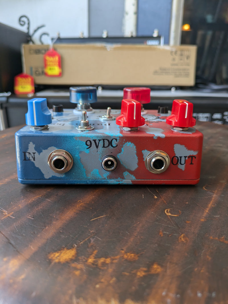 JTH Electronics Weiner Dragon Fuzz Boost Red-Blue Fade/Gray