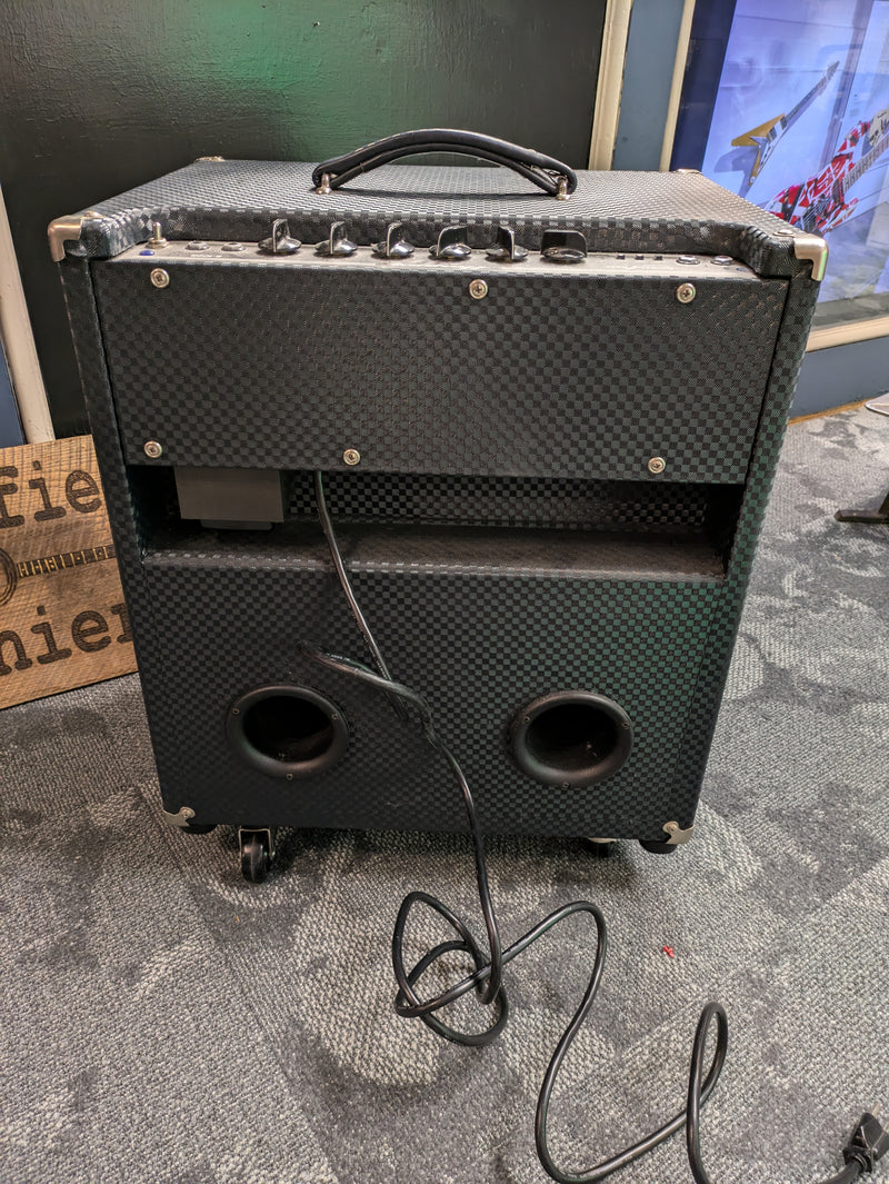 Ampeg Rocket Bass Model B-100R 100-Watt 1x15" Bass Combo