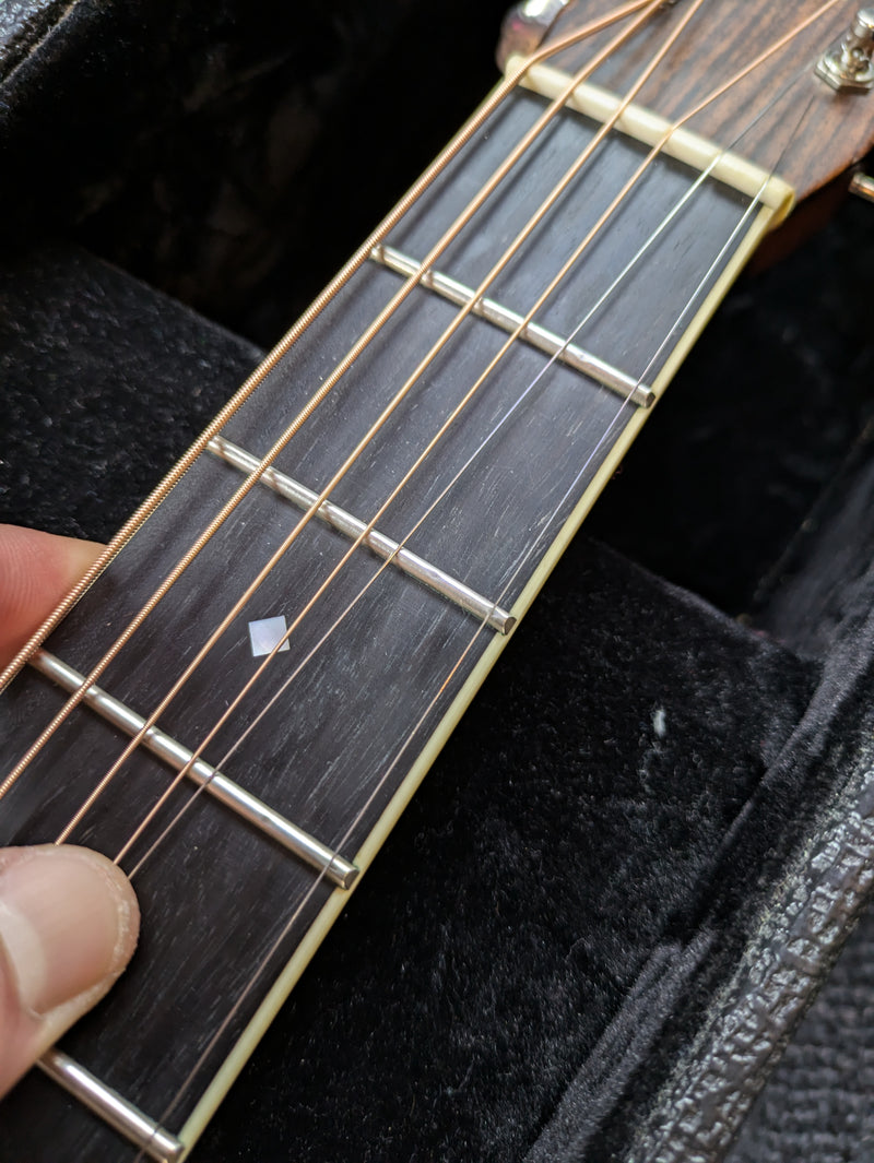 Larrivee D-50 Dreadnought Acoustic Guitar 2006 Natural