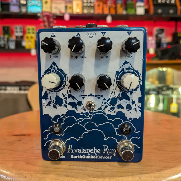 EarthQuaker Devices Avalanche Run V2 Stereo Reverb & Delay with Tap Tempo 2017 #4764