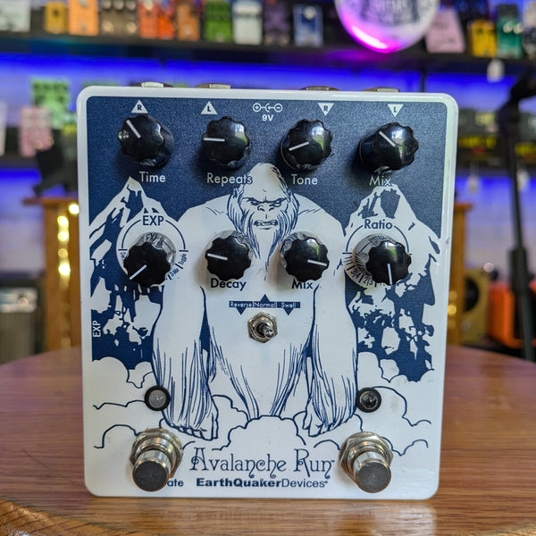 EarthQuaker Devices Avalanche Run V2 Special Edition Attack of the Yeti Reverb/Delay Pedal 2019 #13271