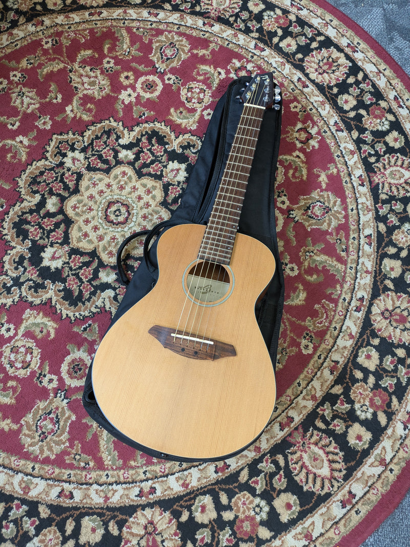 Breedlove Atlas Series C20 Passport Travel Acoustic Guitar 2007 w/Breedlove Bag