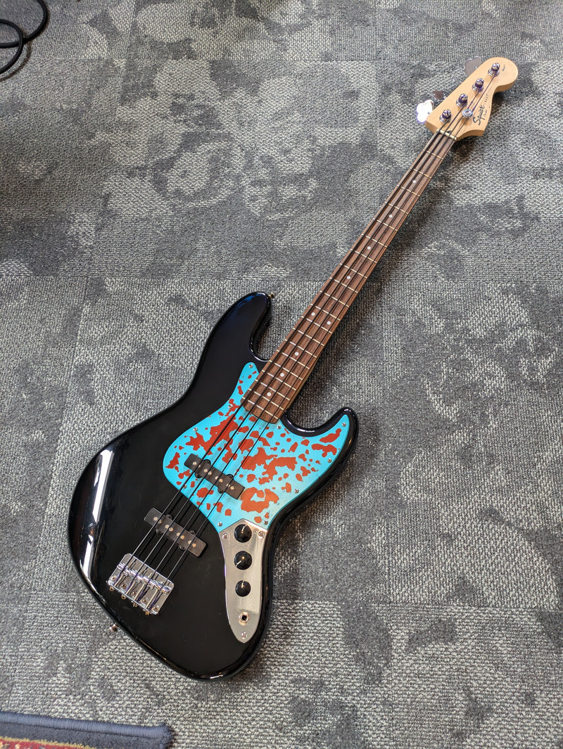 Squier Affinity Jazz Bass 2008 Black *Custom Pickguard/Labella Flatwounds*