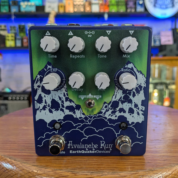 avalanche run expression pedal EarthQuaker Devices Avalanche Run V2 Stereo Reverb & Delay with Tap Te