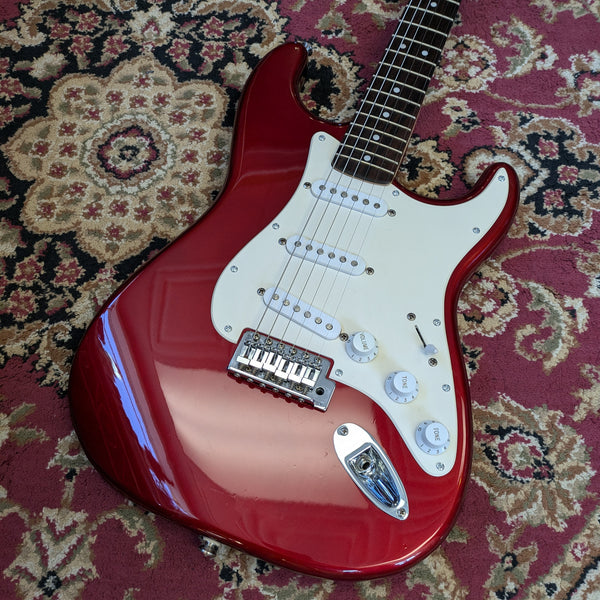Squier Affinity Series Stratocaster Rosewood Fretboard 2011 Metallic Red #ICS11016198