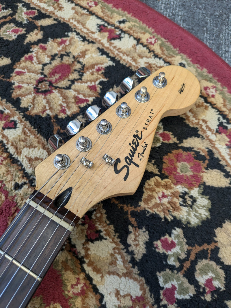Squier Affinity Series Stratocaster Rosewood Fretboard 2011 Metallic Red