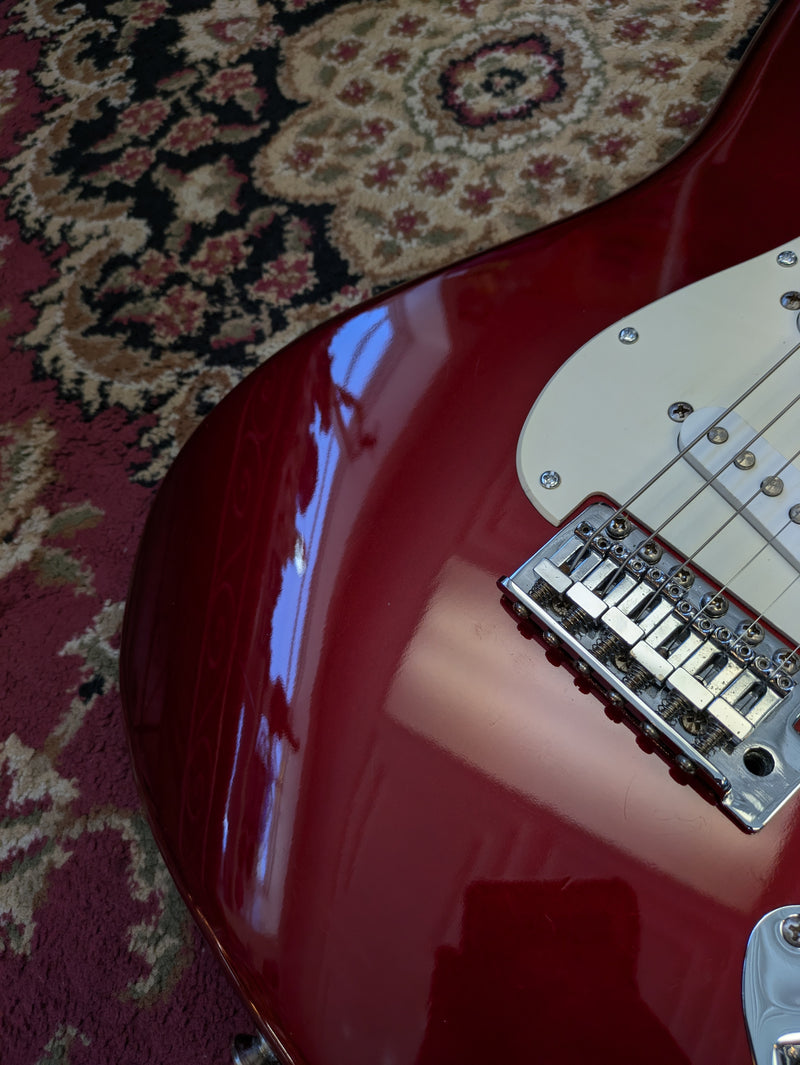 Squier Affinity Series Stratocaster Rosewood Fretboard 2011 Metallic Red