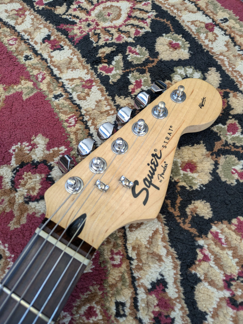 Squier Affinity Series Stratocaster Rosewood Fretboard 2011 Metallic Red