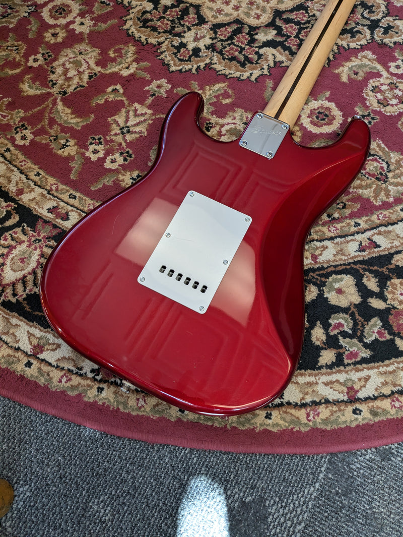Squier Affinity Series Stratocaster Rosewood Fretboard 2011 Metallic Red