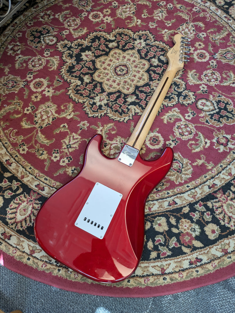 Squier Affinity Series Stratocaster Rosewood Fretboard 2011 Metallic Red