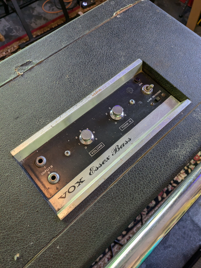 Vox V1043 Essex Bass 50-Watt 2x12" Bass Combo Amp c1967