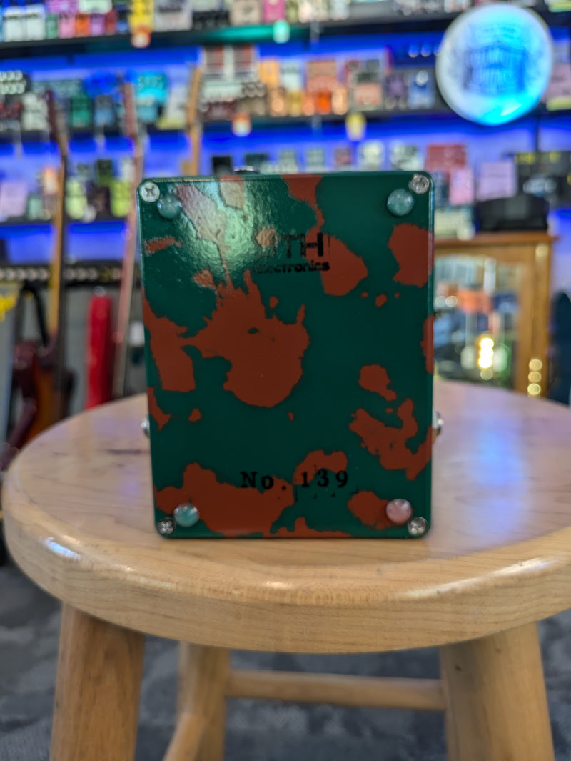 JTH Electronics Beefy Typhon Germanium+Silicon Fuzz Army Green/Rust