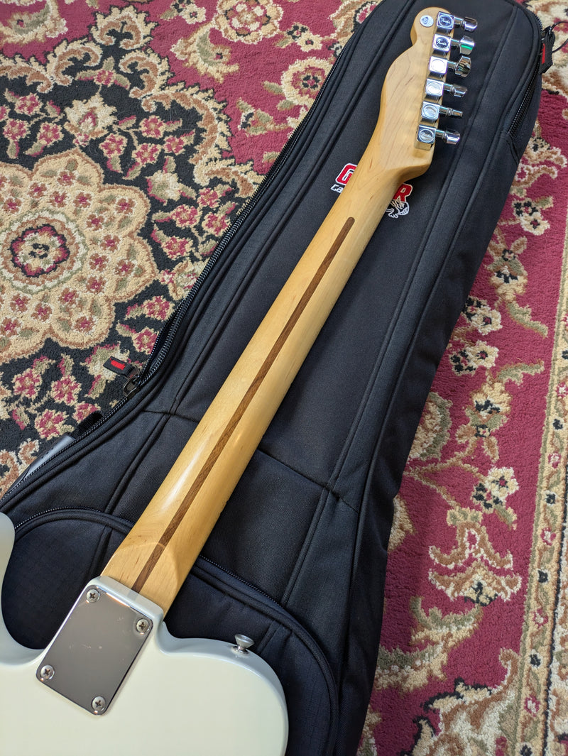 Fender Standard Telecaster 2006 Olympic White w/Gator Gig Bag