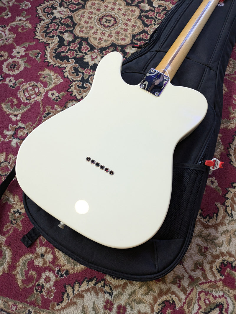 Fender Standard Telecaster 2006 Olympic White w/Gator Gig Bag