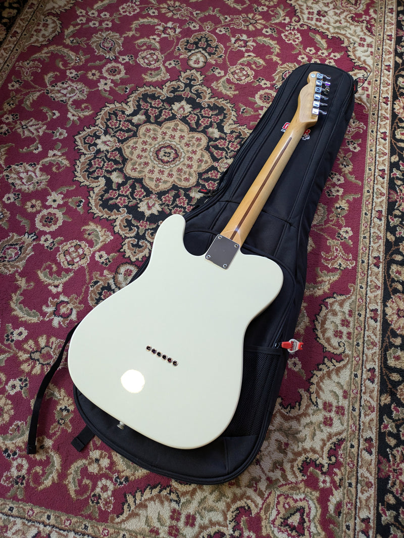 Fender Standard Telecaster 2006 Olympic White w/Gator Gig Bag