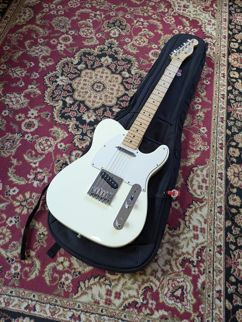 Fender Standard Telecaster 2006 Olympic White w/Gator Gig Bag