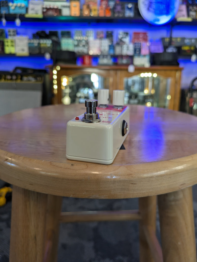 EarthQuaker Devices Barrow V1 Fuzz Attacher