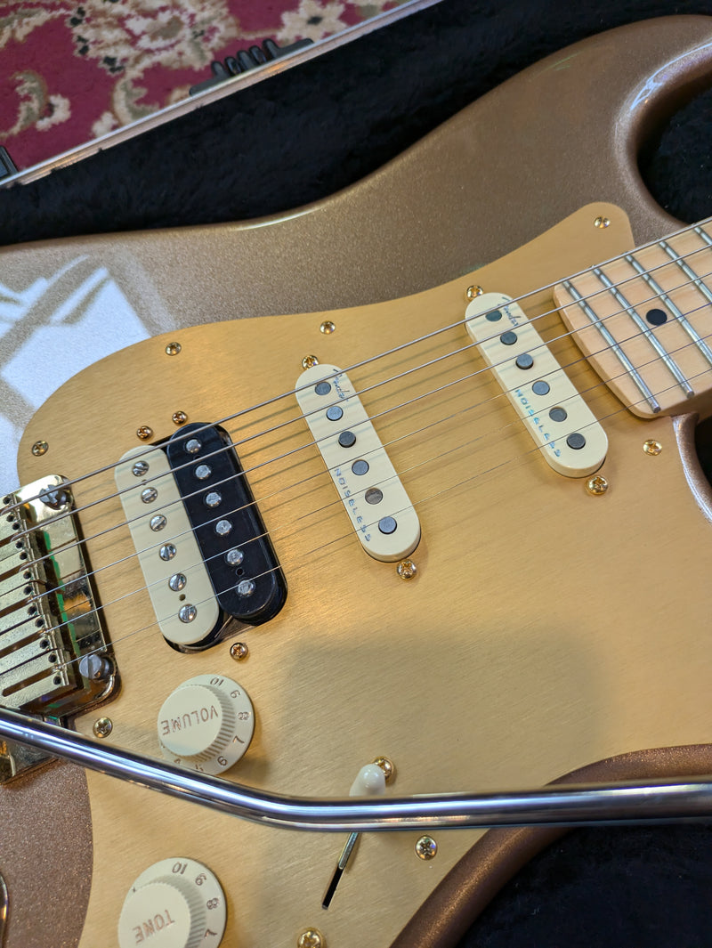 Fender Mod Shop Stratocaster HSS 2023 Shoreline Gold w/Case