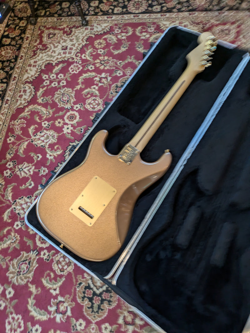 Fender Mod Shop Stratocaster HSS 2023 Shoreline Gold w/Case
