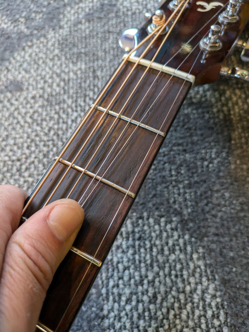 Yamaha FGX700SC Solid Top Cutaway Acoustic/Electric Guitar 2011 Natural