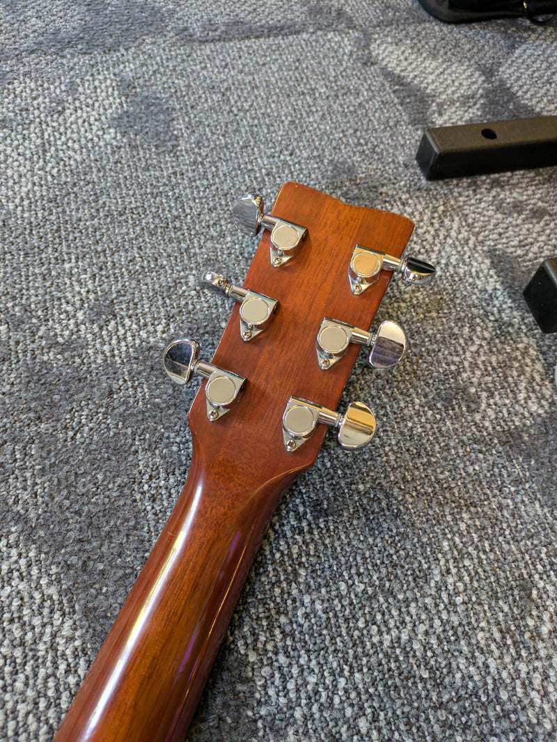 Yamaha FGX700SC Solid Top Cutaway Acoustic/Electric Guitar 2011 Natural