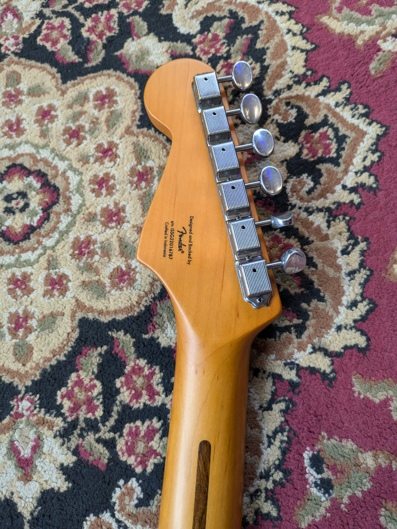 Squier 40th Anniversary Stratocaster 2022 Satin Seafoam Green
