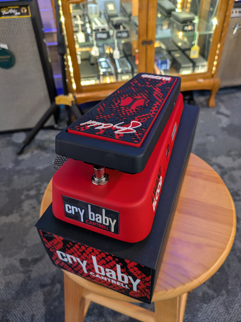 jerry cantrell pedals Dunlop JC95IWB Jerry Cantrell I Want Blood Cry Baby Wah Pedal