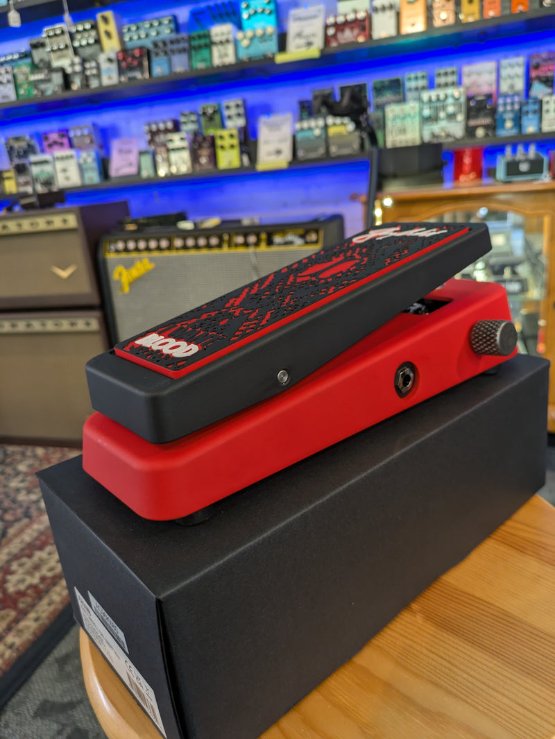 jerry cantrell wah pedal Dunlop JC95IWB Jerry Cantrell I Want Blood Cry Baby Wah Pedal