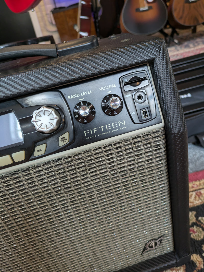 Fender G-DEC 3 Fifteen Guitar Digital Entertainment Center 15-Watt 1x8" Guitar Practice Amp 2010