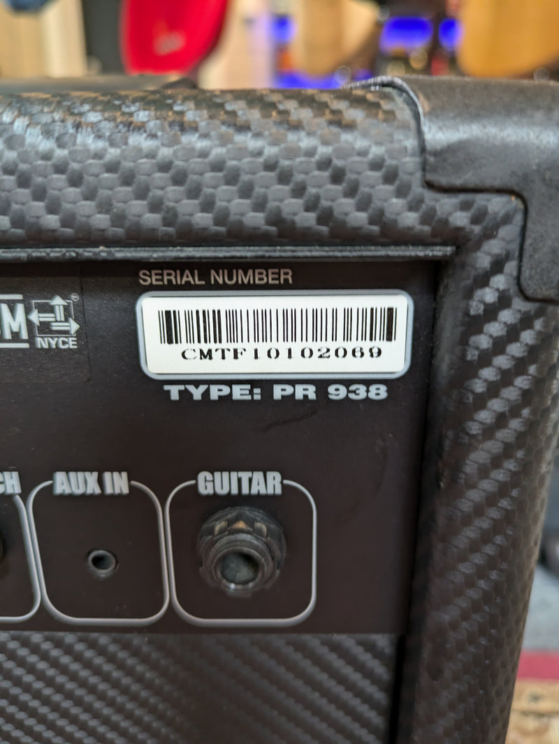 Fender G-DEC 3 Fifteen Guitar Digital Entertainment Center 15-Watt 1x8" Guitar Practice Amp 2010