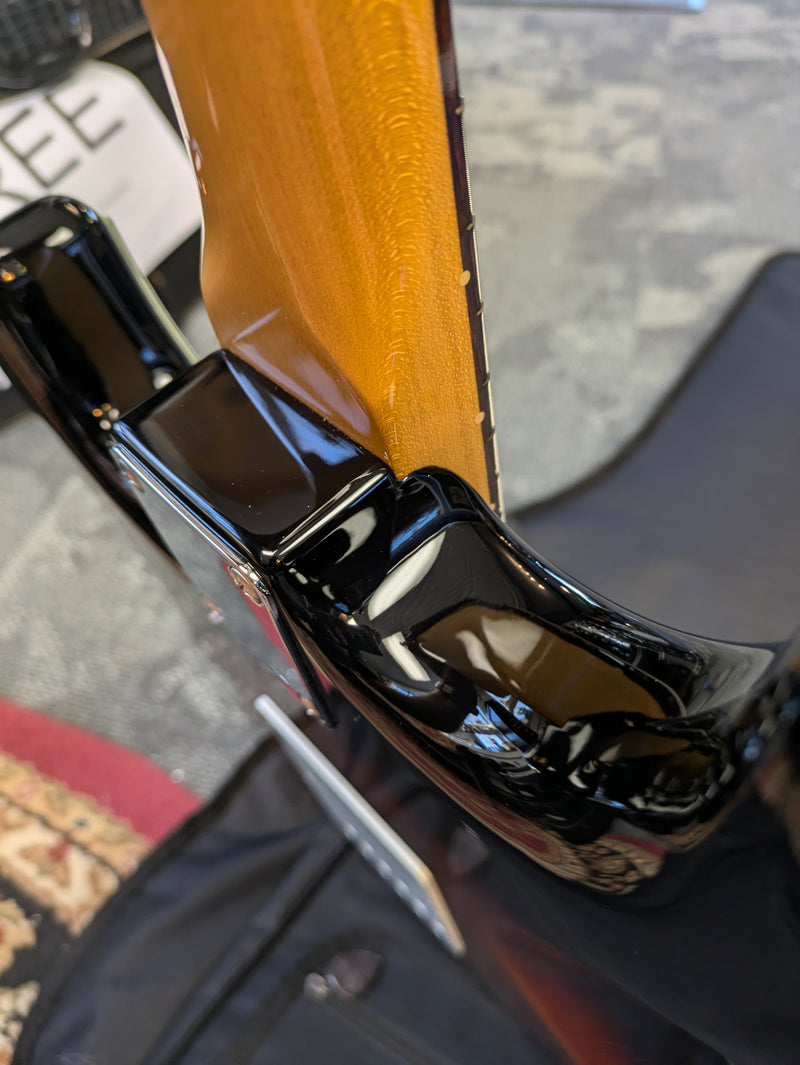 Fender Vintera II '60s Stratocaster 2023 Sunburst w/Fender Gig Bag