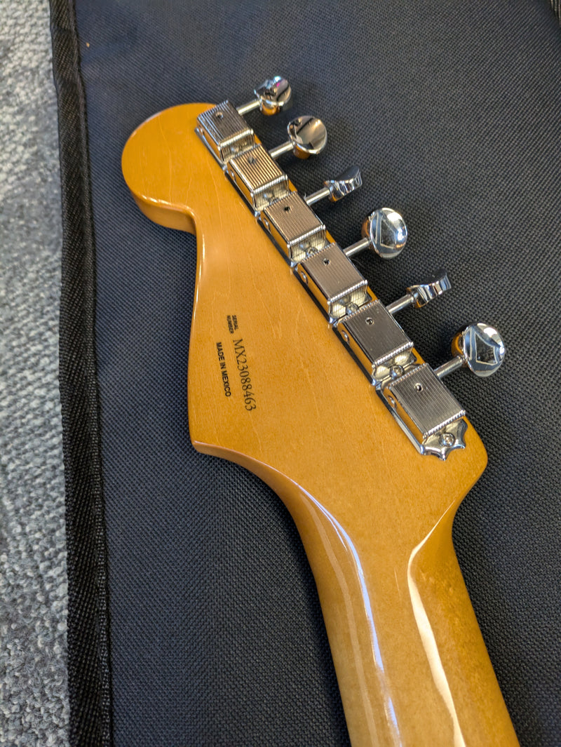 Fender Vintera II '60s Stratocaster 2023 Sunburst w/Fender Gig Bag