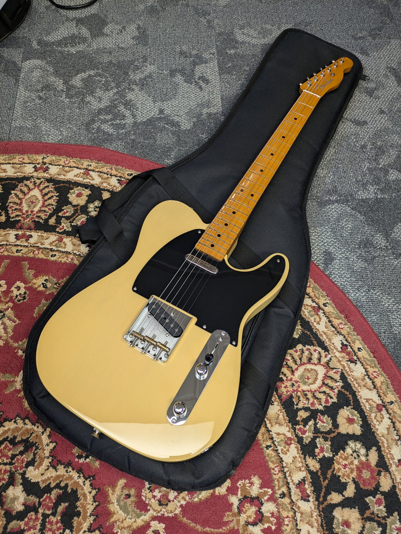 Fender Vintera II '50s Nocaster 2023 Butterscotch Blonde w/Fender Gig Bag