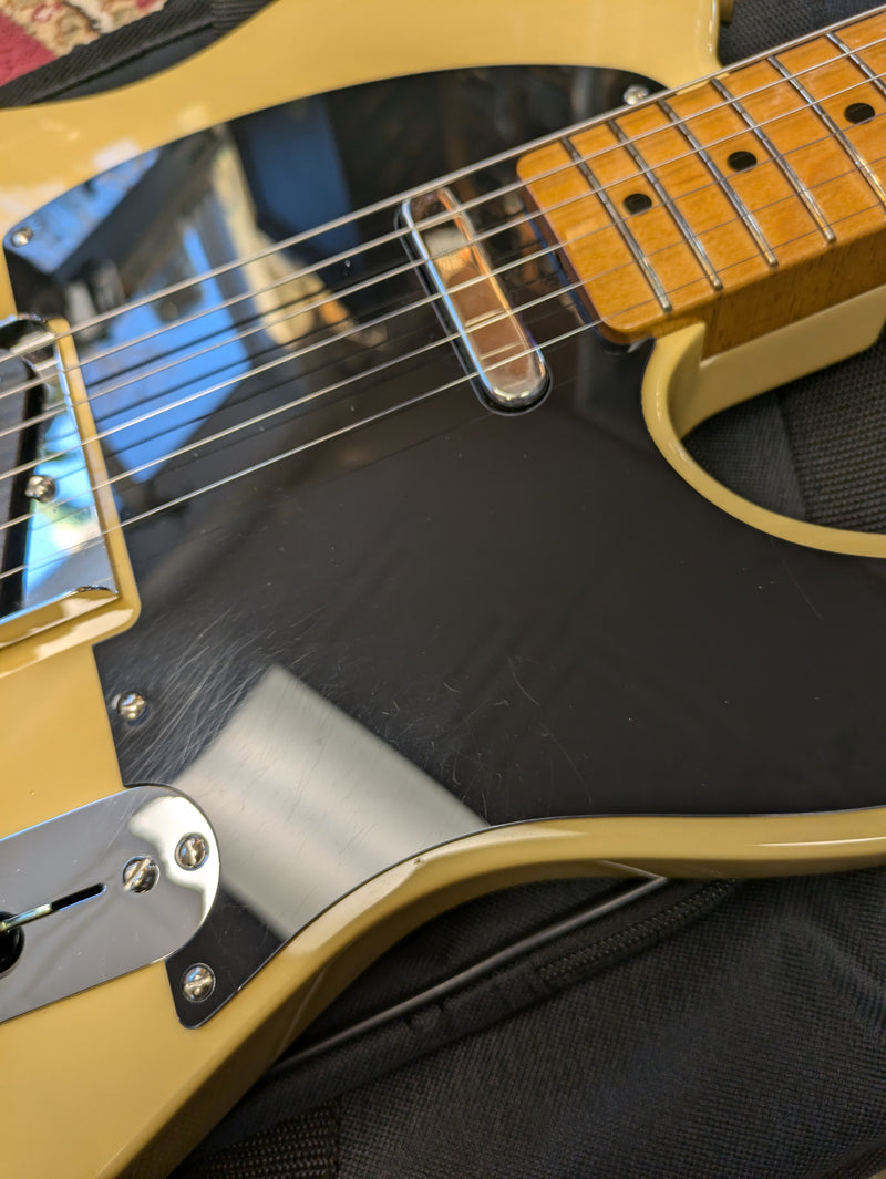 Fender Vintera II '50s Nocaster 2023 Butterscotch Blonde w/Fender Gig Bag