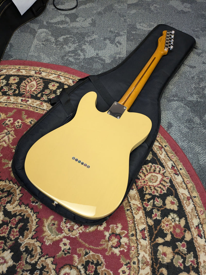 Fender Vintera II '50s Nocaster 2023 Butterscotch Blonde w/Fender Gig Bag