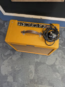 Fender Blues Junior 15-Watt 1x12" Tube Amp Lacquered Tweed w/Cover & Footswitch