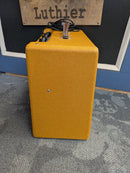 Fender Blues Junior 15-Watt 1x12" Tube Amp Lacquered Tweed w/Cover & Footswitch